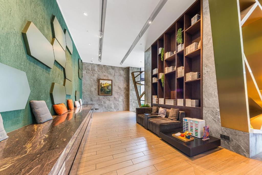 Yitel Premium Xuhui Hotel 4*