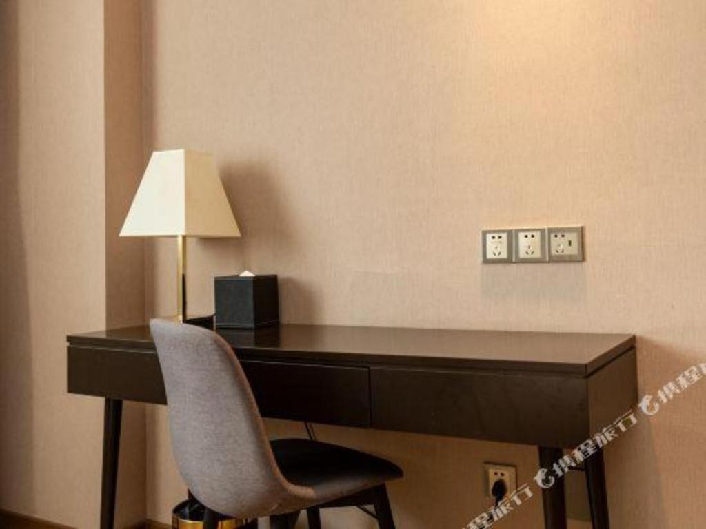 Yitel Premium Xuhui Hotel 4*